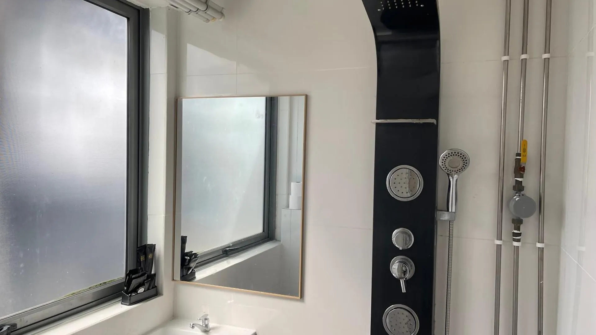 Aparthotel Jjh Serviced Apartments Near Serangoon Mrt Singapore