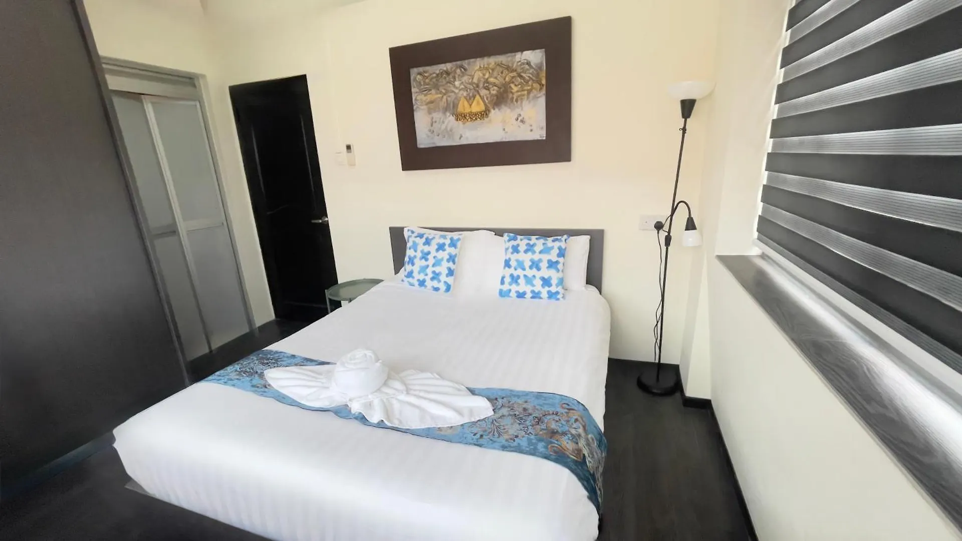 Jjh Serviced Apartments Near Serangoon Mrt Singapore