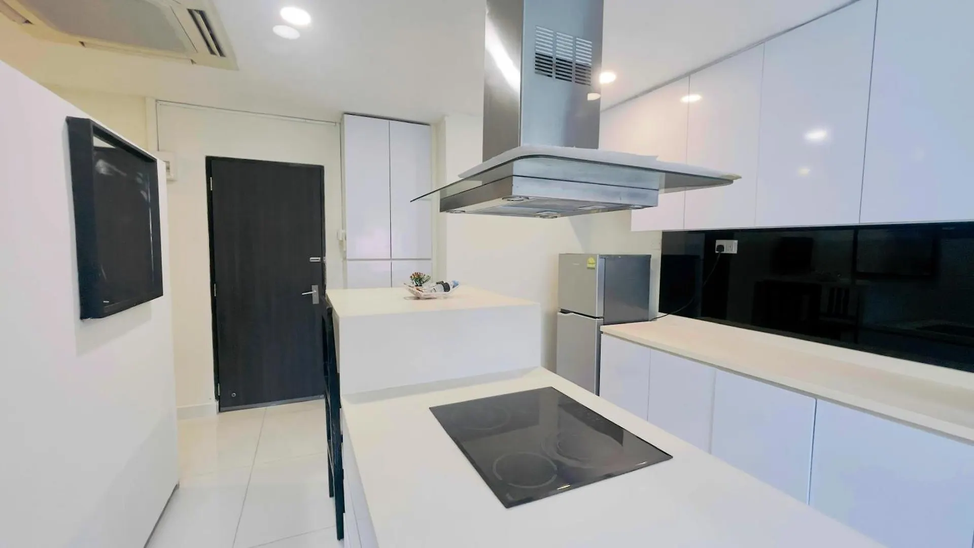 Jjh Serviced Apartments Near Serangoon Mrt Singapore