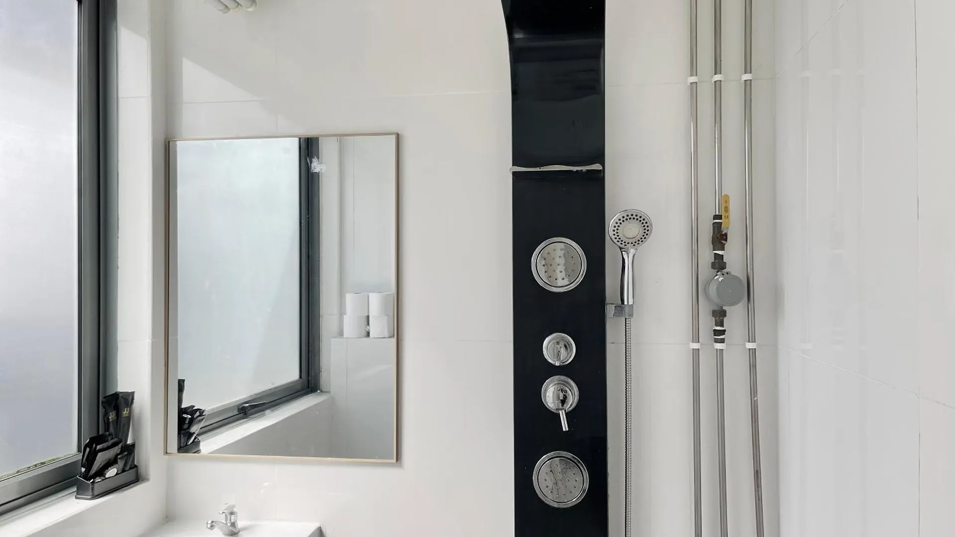 Jjh Serviced Apartments Near Serangoon Mrt Singapore